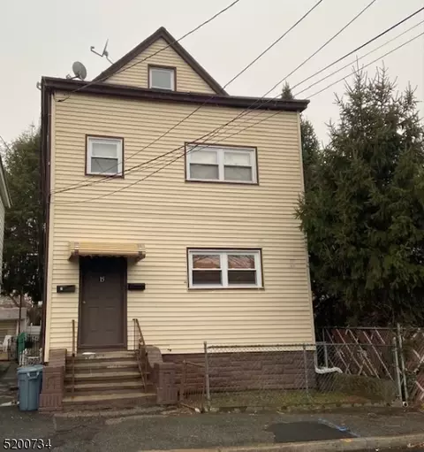 15 Costello Pl, Clifton, NJ 07011