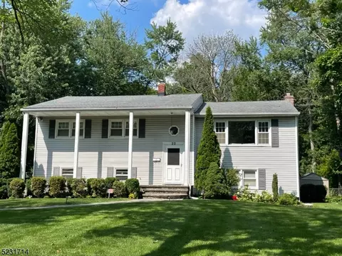 22 Robbins Ave, Berkeley Heights, NJ 07922