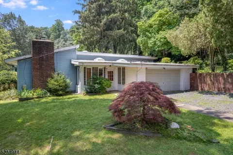 31 Ormont Rd, Chatham Twp, NJ 07928
