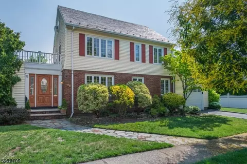 75 Parkview Dr, Bloomfield, NJ 07003