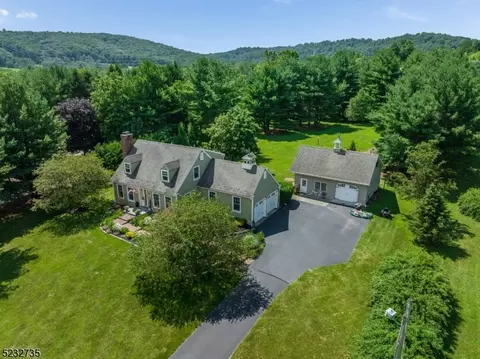 365 Spring Garden Rd, Milford, NJ 08848