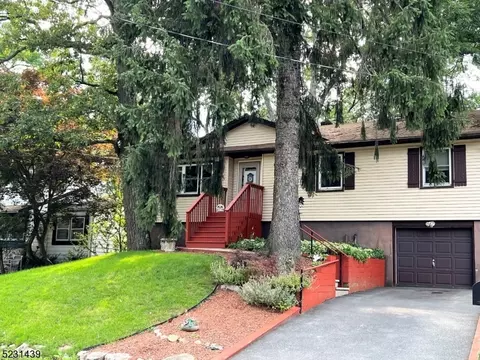 74 Miami Trl, Rockaway, NJ 07866