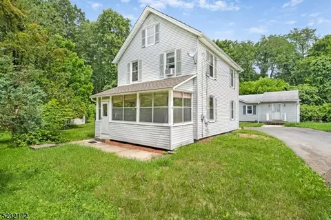 16 Gordon Rd, Wharton, NJ 07885