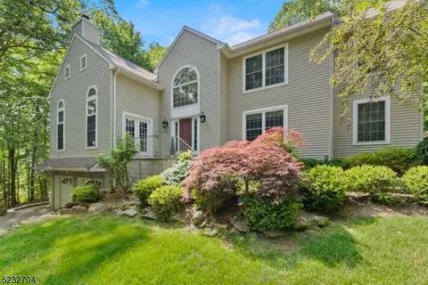300 Fairview Ave, Long Valley, NJ 07853