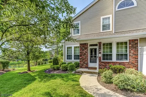 57 High Pond Ln, Bedminster, NJ 07921