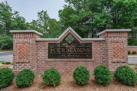 605 Four Seasons Dr, Wayne, NJ 07470