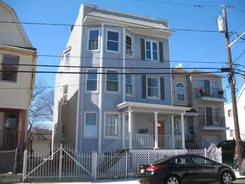 17 22nd St, Irvington, NJ 07111