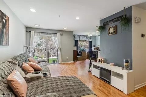 30 Carter Rd, Haskell, NJ 07420 photo 5