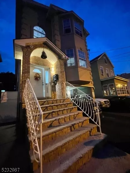 125 Ely St, Elizabeth, NJ 07202