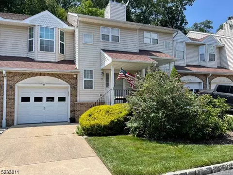 55 Rockcreek Ter, Riverdale, NJ 07457