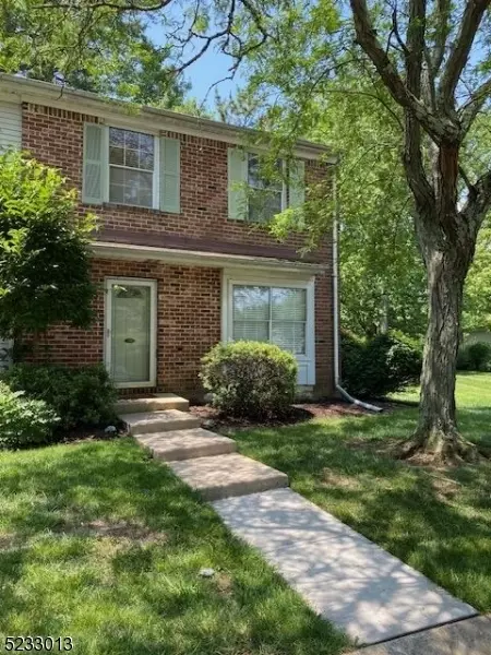 255 Constitution Cir, North Brunswick Twp, NJ 08902