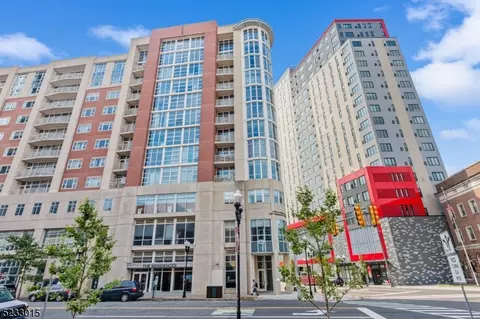 20 Livingston Ave #1105, New Brunswick, NJ 08901
