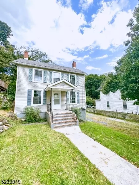 17 Mill St, High Bridge, NJ 08829