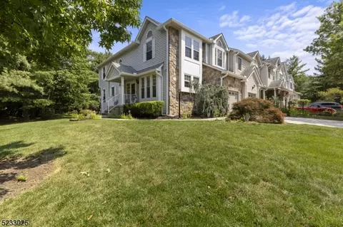 151 Windham Ct, Princeton, NJ 08540