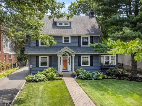 381 Park St, Montclair, NJ 07043