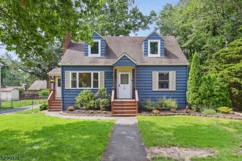 103 Iroquois Ave, Parsippany-troy Hills Twp, NJ 07034