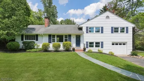10 Lindabury Ave, Bernardsville, NJ 07924