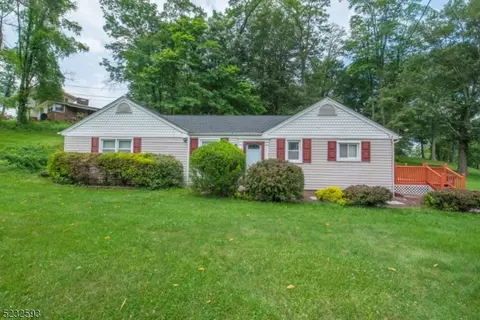 22 Flanders Netcong Rd, Mount Olive, NJ 07836