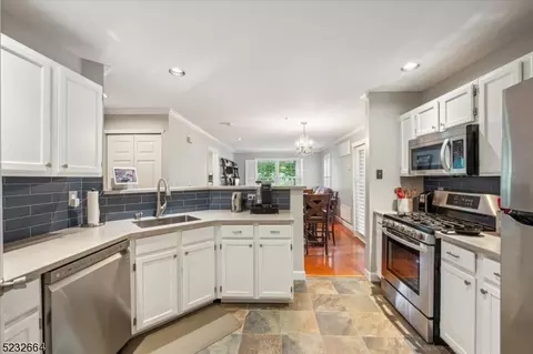 58 Potomac Dr, Basking Ridge, NJ 07920