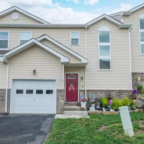 14 Brookview Ln #14, Hamburg, NJ 07419