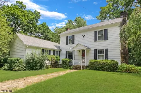 144 Free Union Rd, Belvidere, NJ 07823
