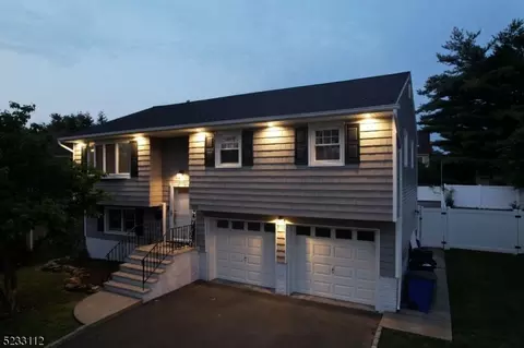 325 N 16th St, Kenilworth, NJ 07033