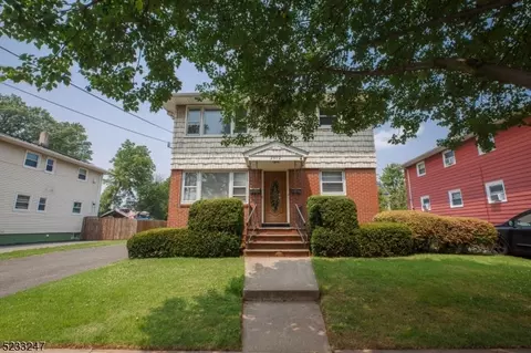 2012 Lufberry St, Rahway, NJ 07065
