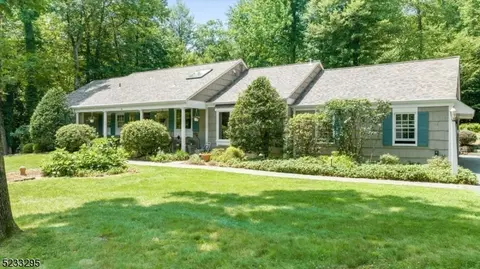 14 Big Spring Rd, Tewksbury Twp, NJ 07830