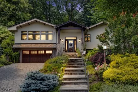 1125 Ridge Dr, Mountainside, NJ 07092