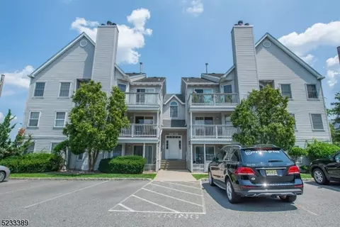 24 Amethyst Ln #24, Paterson, NJ 07501