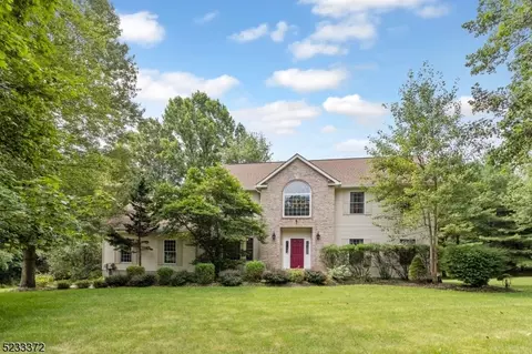 2 Mount Freedom Ave, Randolph, NJ 07869