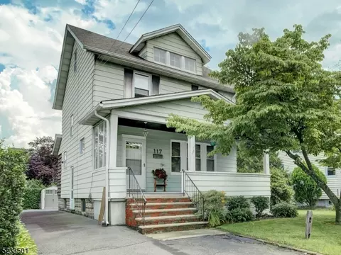 117 Amsterdam Ave, Roselle, NJ 07203
