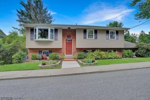 50 Wells Ave, Hampton, NJ 08827