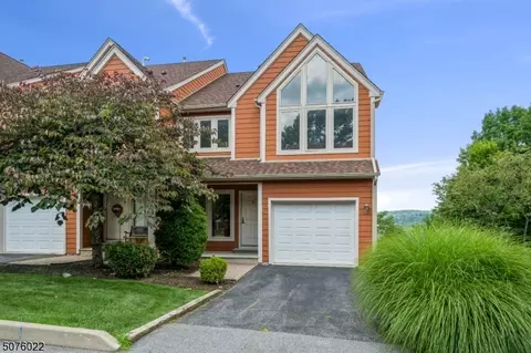 3 Wimbledon Drive 3 #3, Vernon, NJ 07462