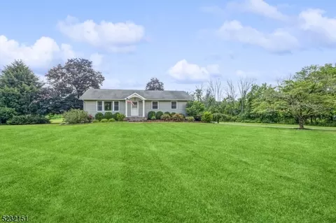 41 Rocktown Rd, East Amwell Twp, NJ 08551