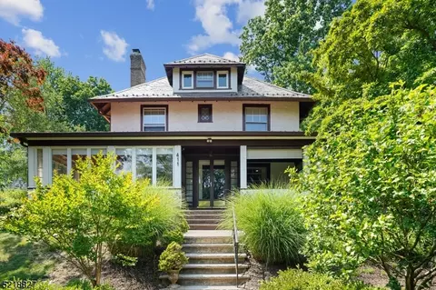 411 N Ridgewood Rd, South Orange, NJ 07079