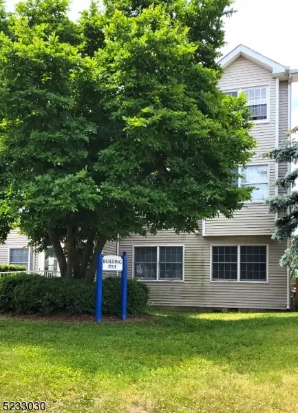 510 Edpas Rd #10, New Brunswick, NJ 08901