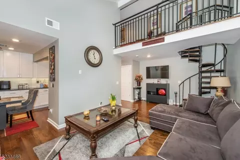 715-721 Newark Ave #R, Elizabeth, NJ 07208
