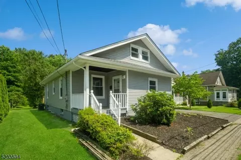 411 Hardwick St, Belvidere, NJ 07823