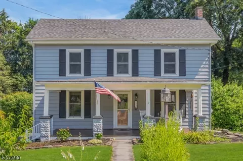 132 Main St, Hampton, NJ 08827