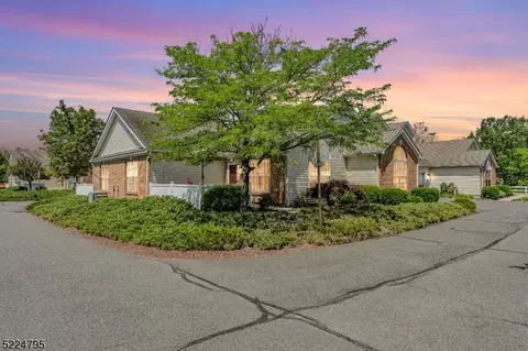 112 Gabriel Ct, Hillsborough, NJ 08844