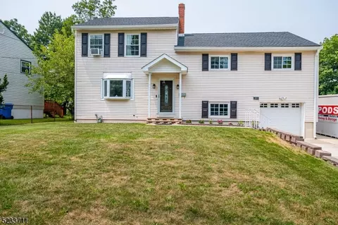 301 Colonia Blvd, Woodbridge Twp, NJ 07067