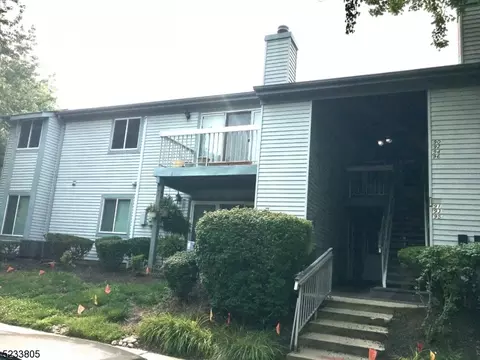 92 Haverhill Pl, Somerset, NJ 08873
