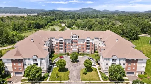 9219 Warrens Way, Wanaque, NJ 07465