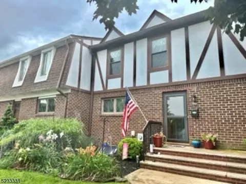 77 Devonshire Ct, Hillsborough, NJ 08844