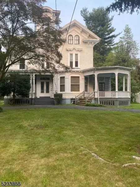 925 Kensington, Plainfield, NJ 07060