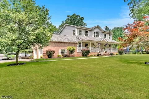 55 Rock Rd W, Green Brook, NJ 08812