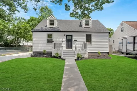 34 James Pl, Metuchen, NJ 08840