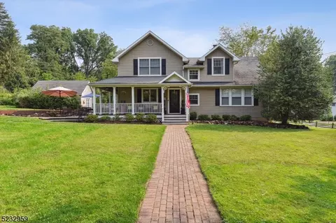 111 N Hillside Ave, Chatham, NJ 07928