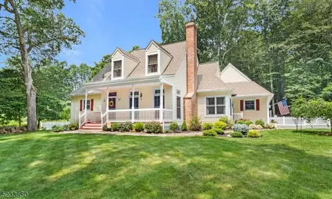 279 Eyland Ave, Roxbury Twp, NJ 07876